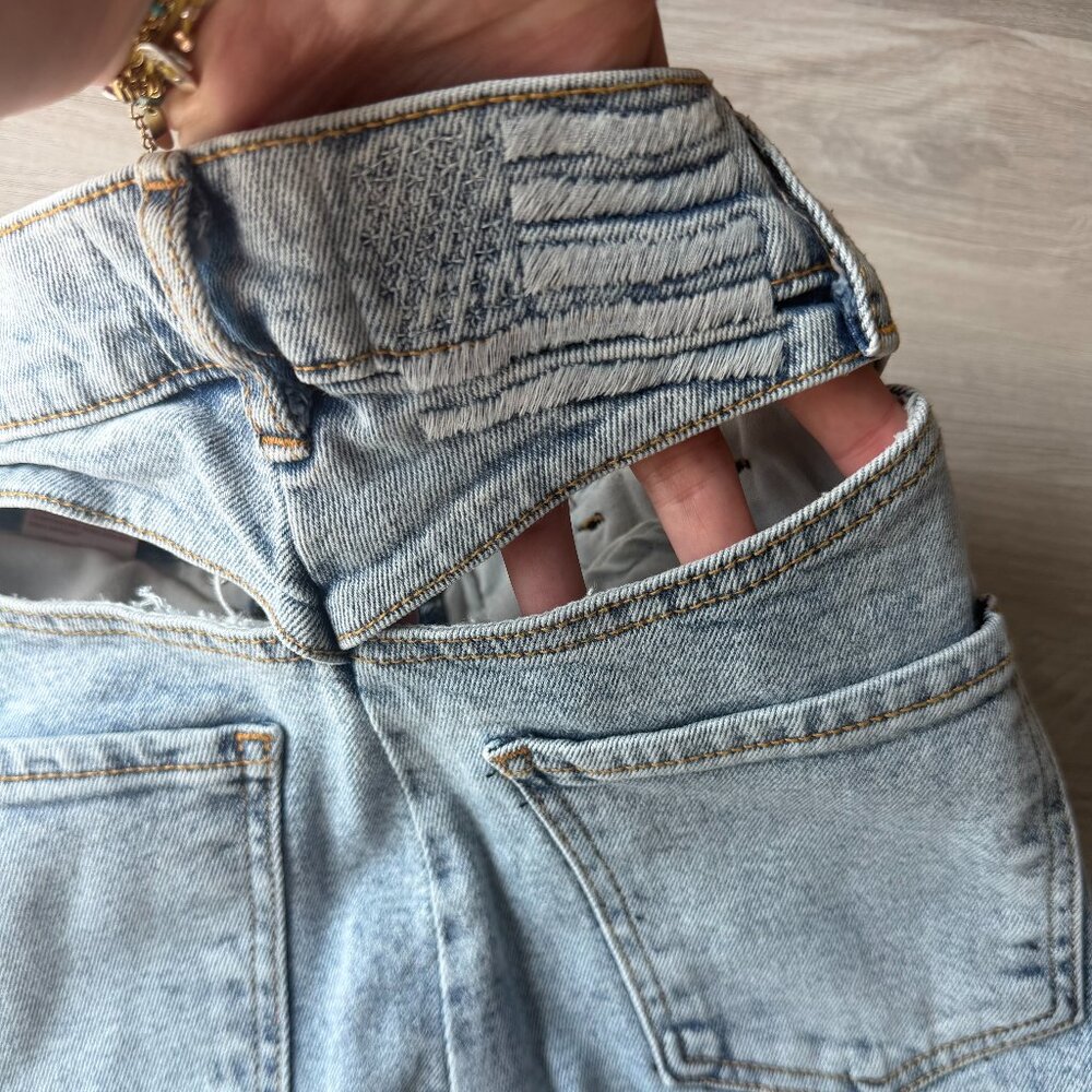 REVICE Denim Cut-Out Back Flare Jeans Light Wash Size 24 Made in USA - Picture 4 of 12